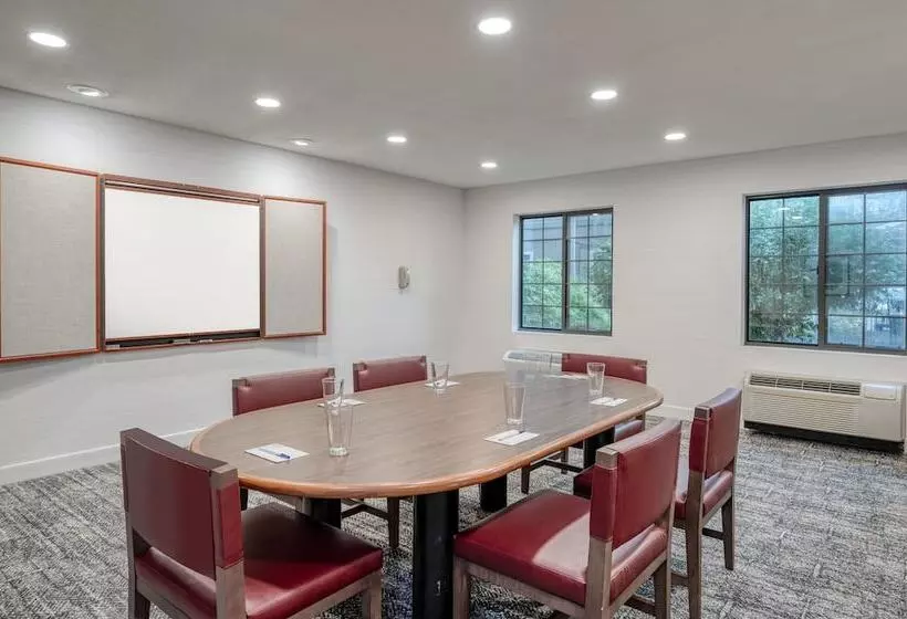 酒店 Staybridge Suites Allentown Airport Lehigh Valley, An Ihg