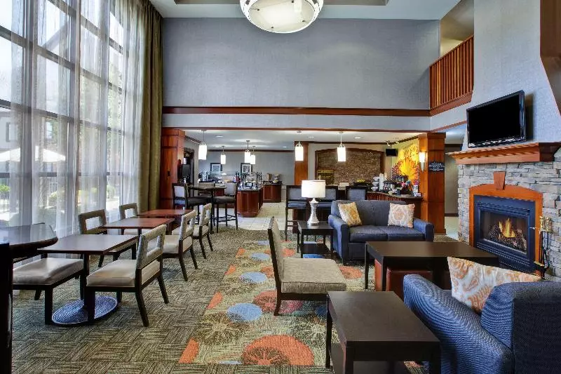 Отель Staybridge Suites Louisville East, An Ihg