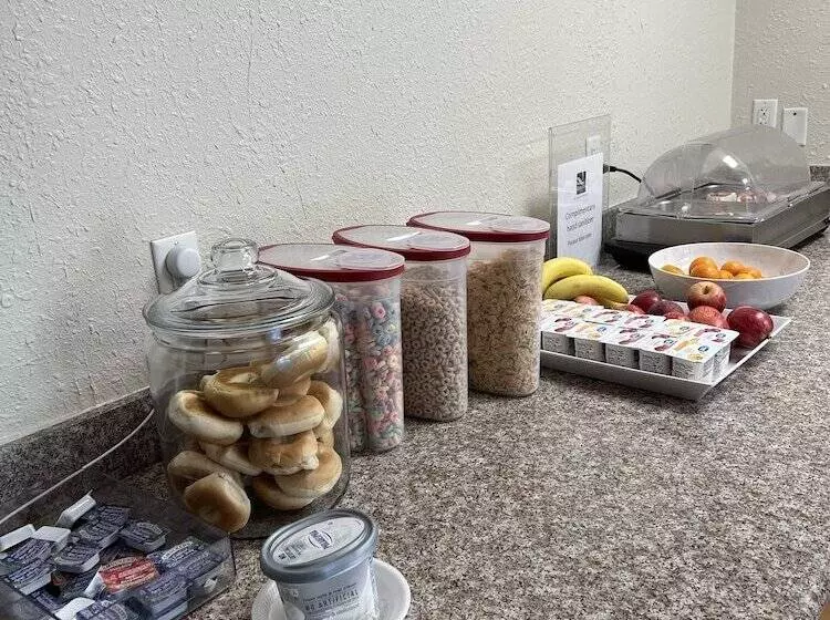 هتل Windsor Inn Of Jacksonville