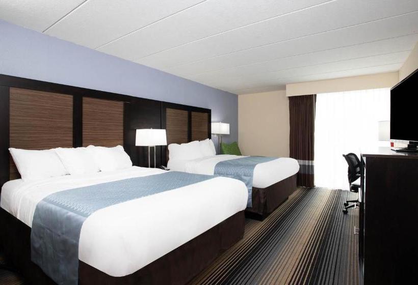 هتل Wingate By Wyndham Bloomington