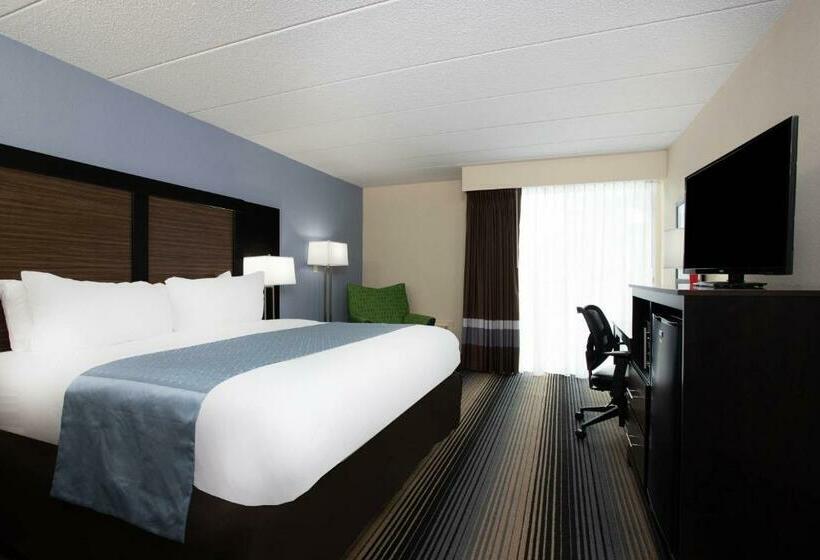 هتل Wingate By Wyndham Bloomington