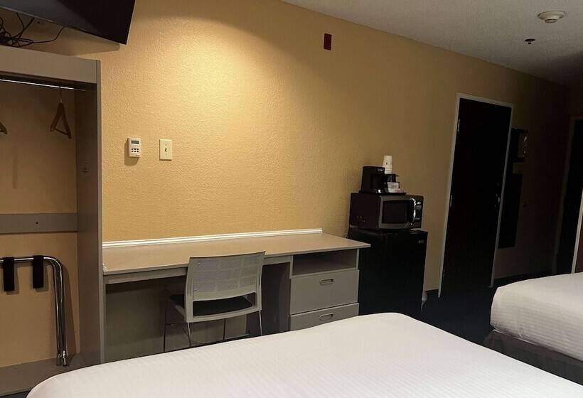 Microtel Inn & Suites By Wyndham Houston/webster/nasa/clearlake