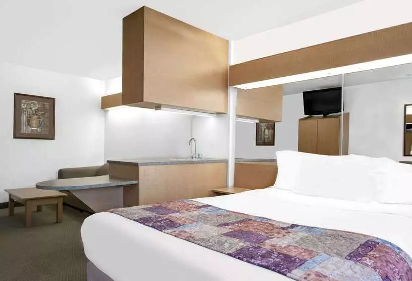 Microtel Inn & Suites By Wyndham Mankato