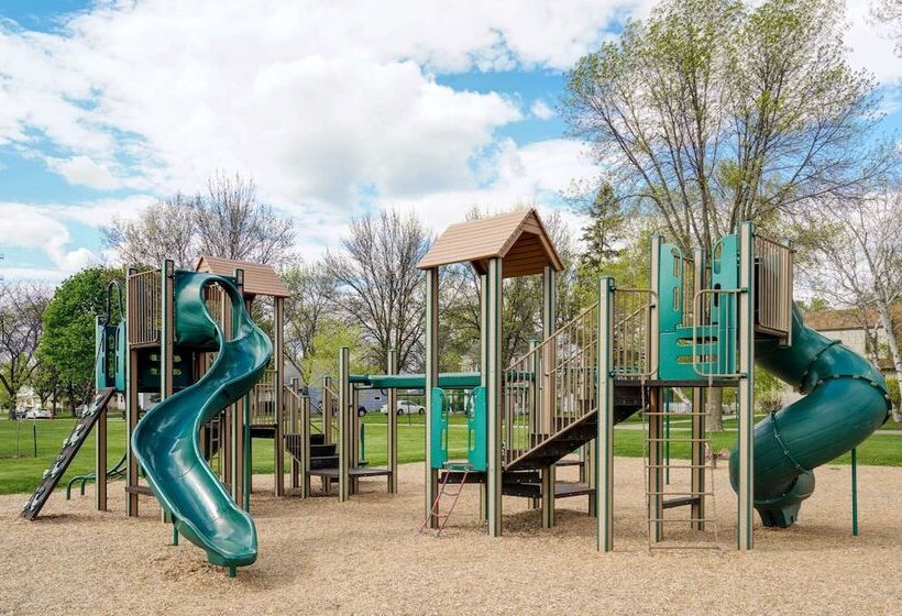 Microtel Inn & Suites By Wyndham Mankato