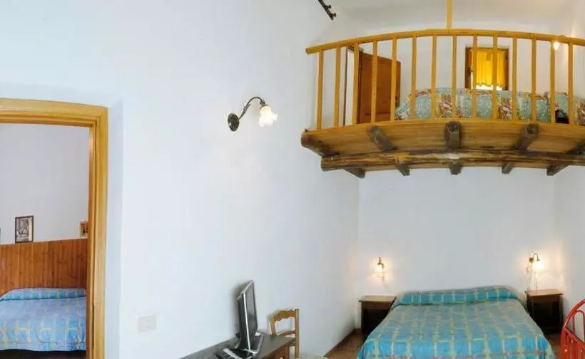 Agriturismo La Ferrera