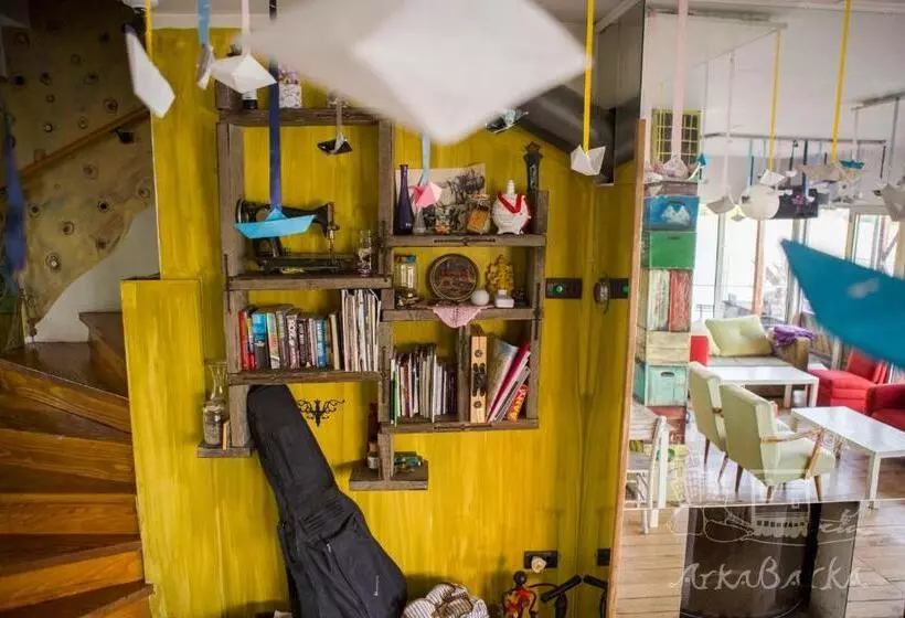 Arkabarka Floating Hostel