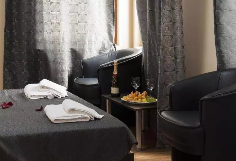 Family Hotel Pautalia
