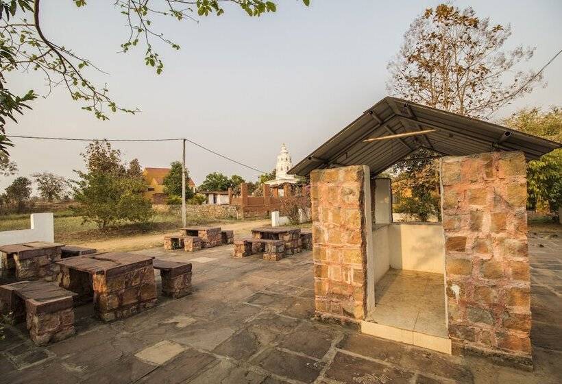 בית מלון כפרי Mougli's Paradise Resort