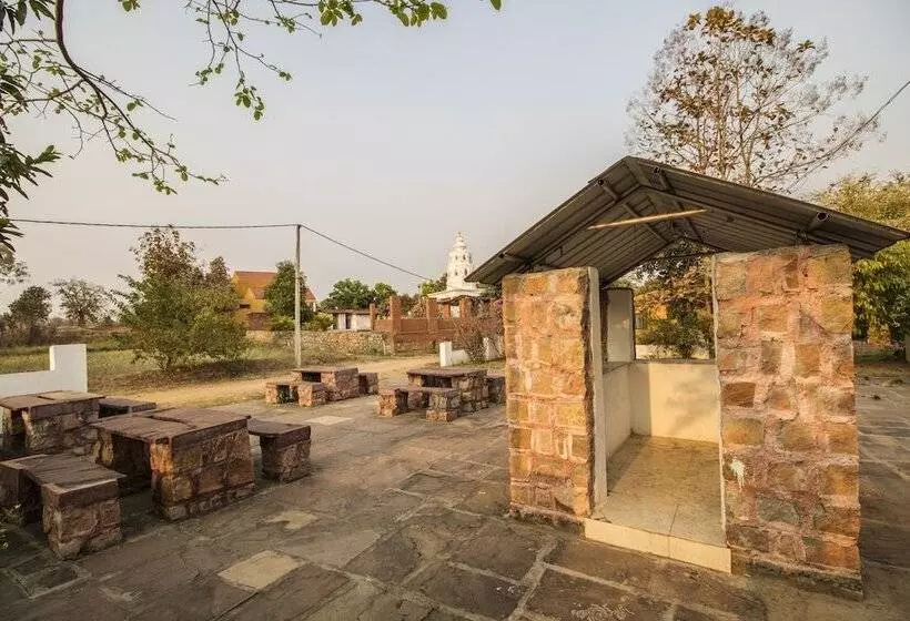 Hotelli Mougli's Paradise Resort