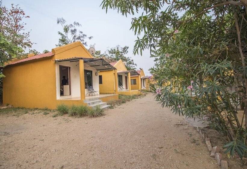 בית מלון כפרי Mougli's Paradise Resort