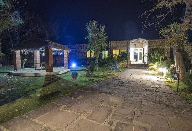 בית מלון כפרי Mougli's Paradise Resort
