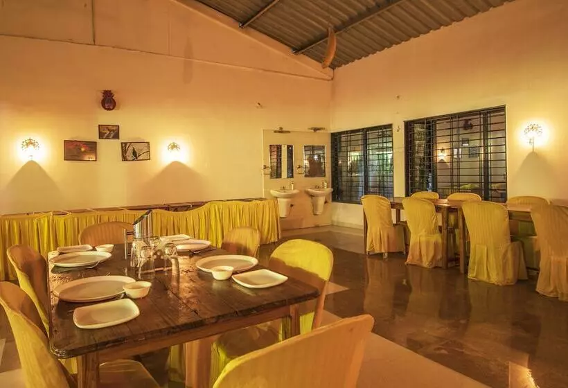 Hotelli Mougli's Paradise Resort