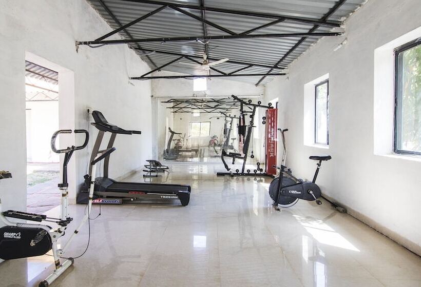 בית מלון כפרי Mougli's Paradise Resort