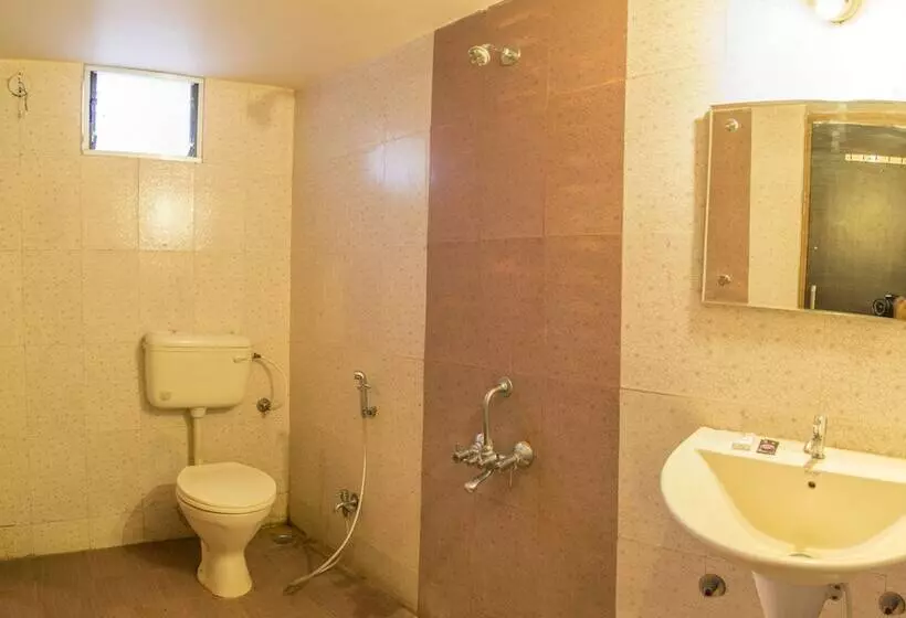 Hotelli Mougli's Paradise Resort