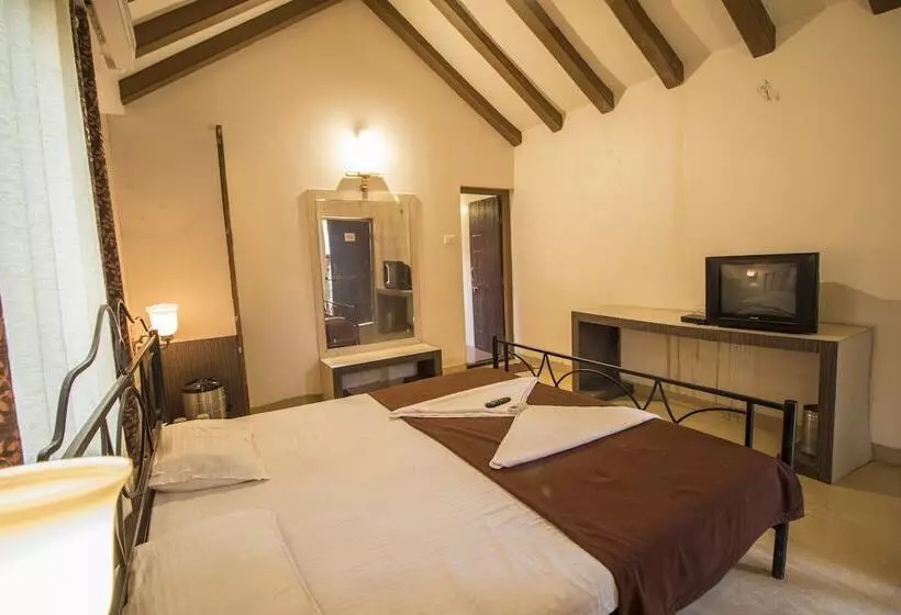 Hotelli Mougli's Paradise Resort