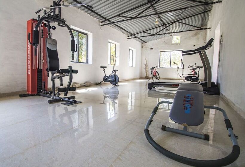 בית מלון כפרי Mougli's Paradise Resort