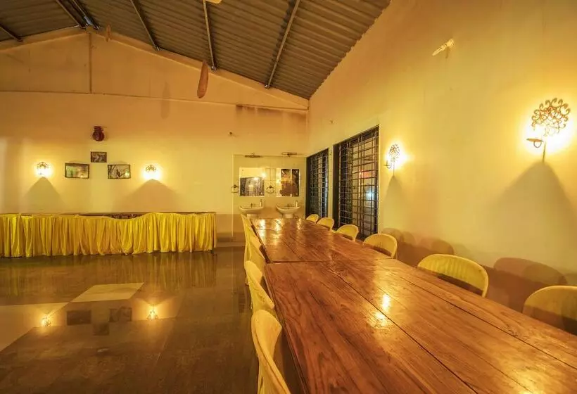 Hotelli Mougli's Paradise Resort