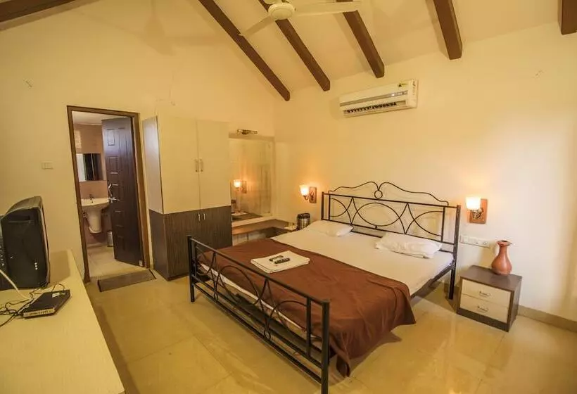 Hotelli Mougli's Paradise Resort