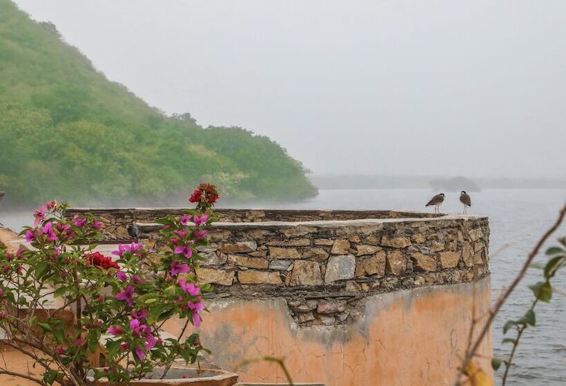 فندق Raas Chhatrasagar, Nimaj, District Pali