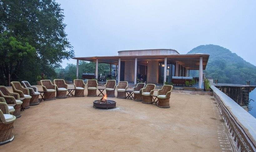 فندق Raas Chhatrasagar, Nimaj, District Pali