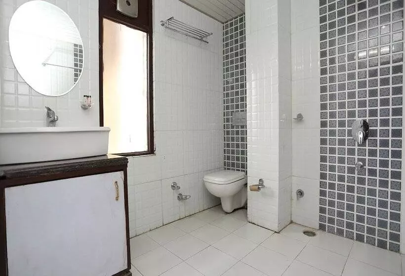 Hotelli The Shyam Regency By Oyo Rooms