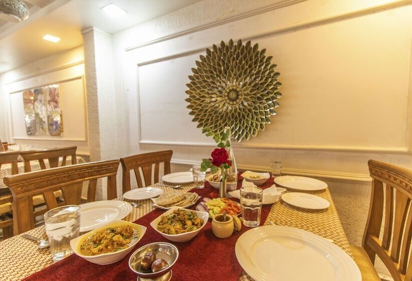 Hotel Wow Stayz Misty Meadows