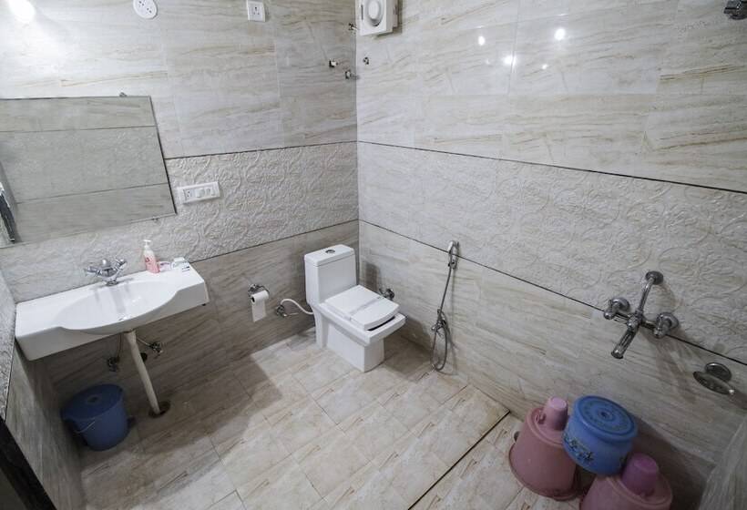 Hotel Wow Stayz Misty Meadows