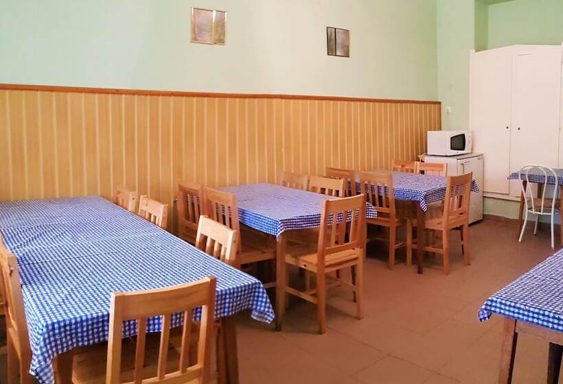 Muskátli Vendégház   Hostel