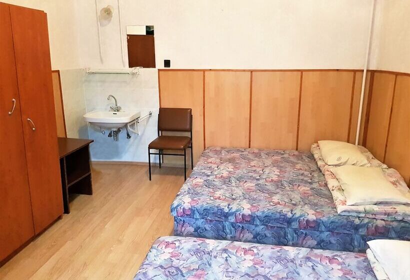 Muskátli Vendégház   Hostel