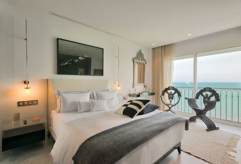 ペンション Maison Dedine   Adults Only