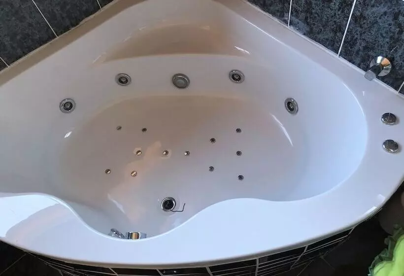 ペンション Naomi's Place