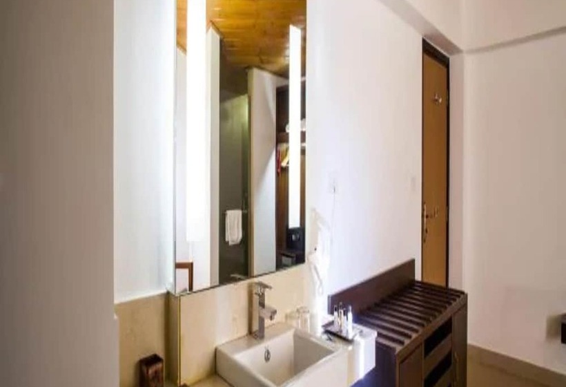 منتجع The Chumbi Mountain Retreat