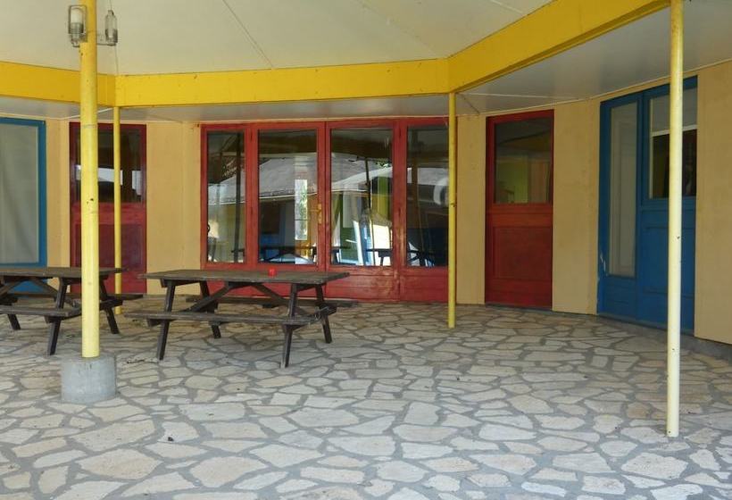 Общежитие Bungalows Au Chateau De La Croix