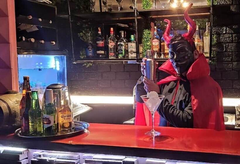 Hostal La Guayunga   Hostel