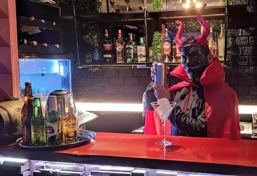 Hostal La Guayunga   Hostel