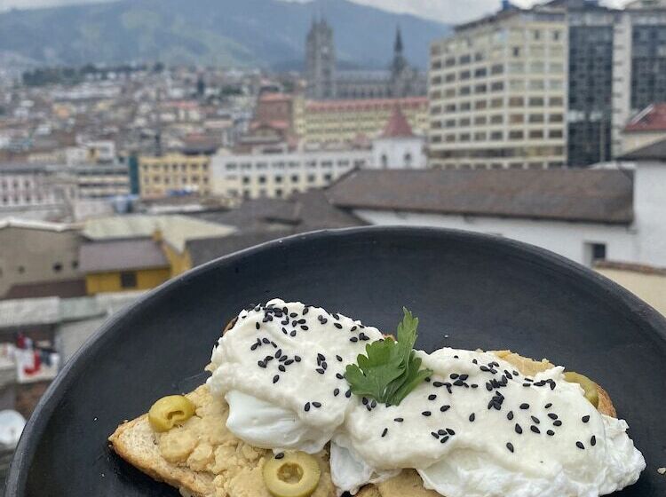 Hostal La Guayunga   Hostel