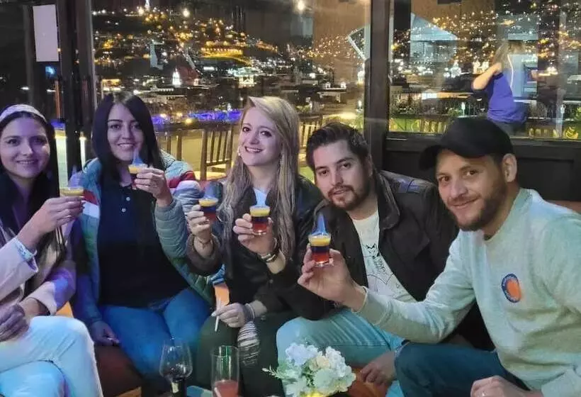 Hostal La Guayunga   Hostel