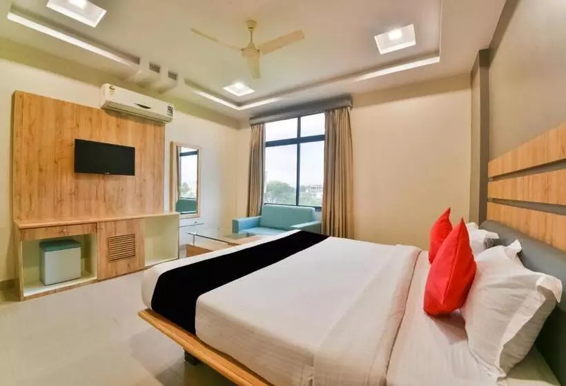 Hotelli Ardency Inn By Park Tree Udaipur