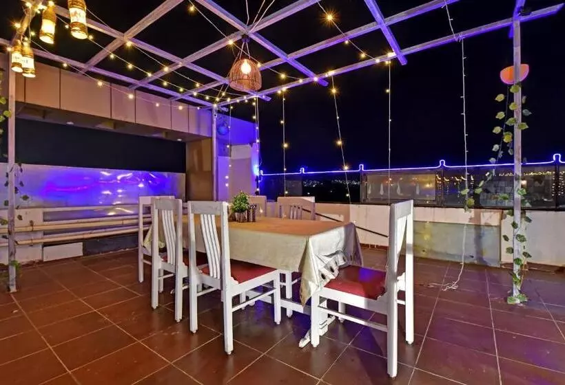 Hotelli Ardency Inn By Park Tree Udaipur