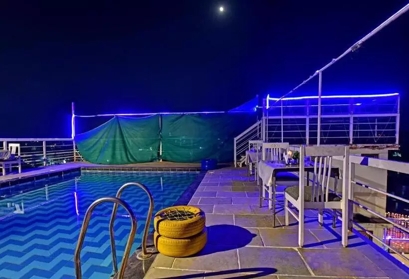 Hotelli Ardency Inn By Park Tree Udaipur