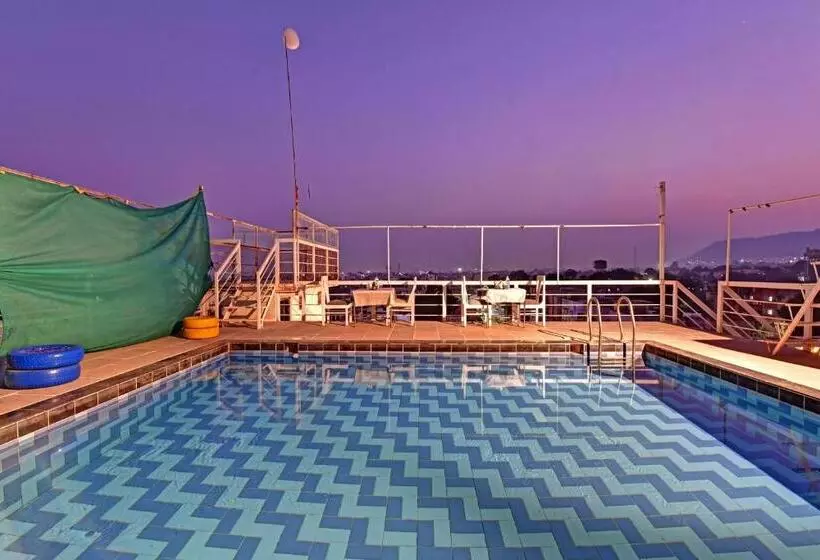 Hotelli Ardency Inn By Park Tree Udaipur