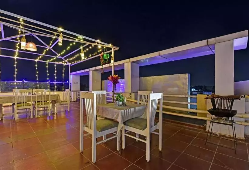 Hotelli Ardency Inn By Park Tree Udaipur