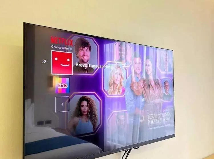 Hotelli Bravo Tanauan