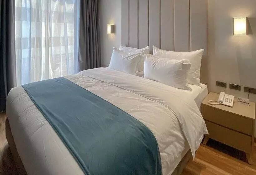 Hotelli Bravo Tanauan