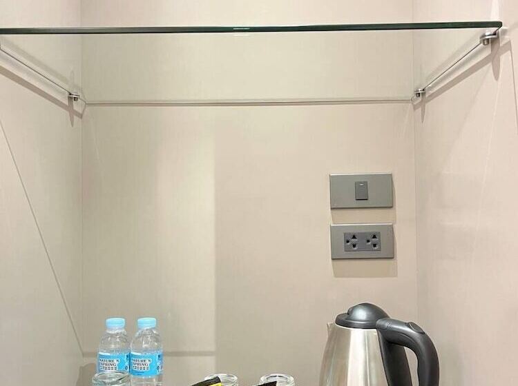 Отель Bravo Tanauan