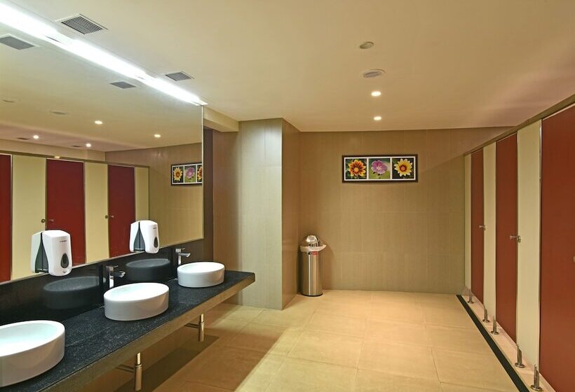 Отель Club One Virar