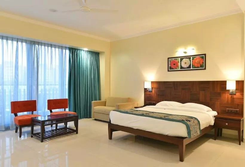 Hotelli Club One  Virar