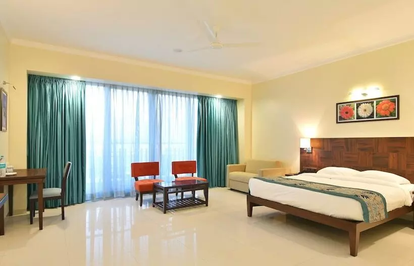 Hotelli Club One  Virar