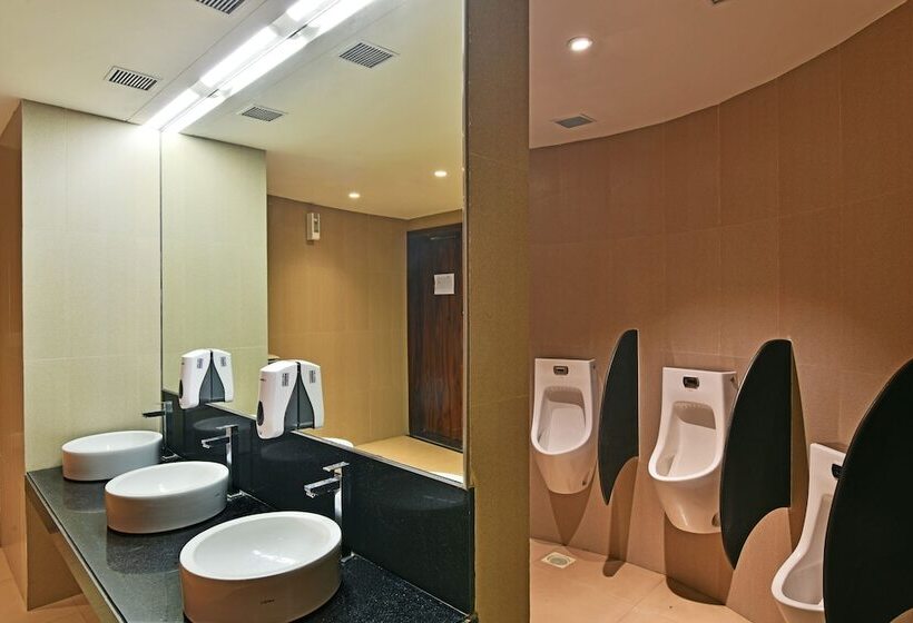 Отель Club One Virar