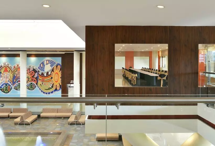 Hotelli Club One  Virar